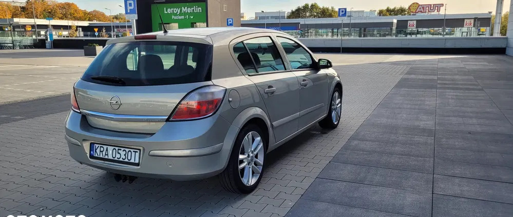 zachodniopomorskie Opel Astra cena 13900 przebieg: 231000, rok produkcji 2006 z Kraków